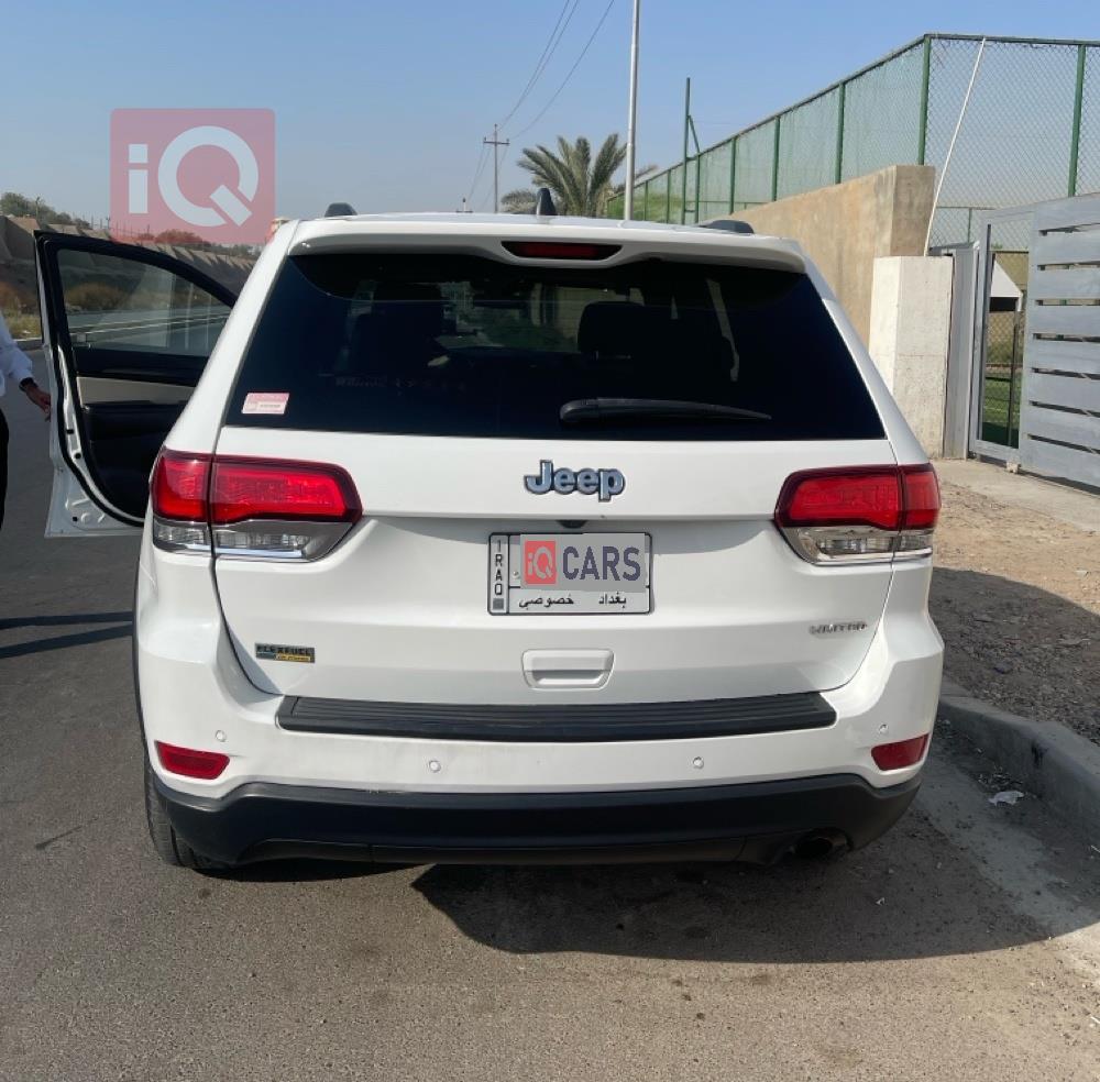 جیپ گراند شیرۆکی